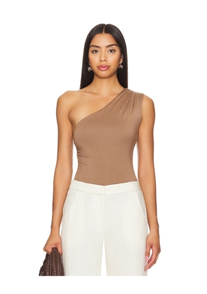 Rue Sophie Harlyn One Shoulder Top in Brown. Size M, S, XL, XS.
