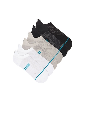 Stance Run Light Tab 3 Pack Socks in White. Size M.