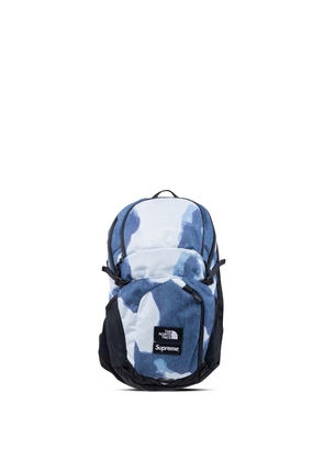 Supreme x The North Face bleached denim print backpack - Blue