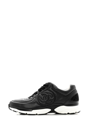 CHANEL Pre-Owned CC panelled leather sneakers - Black