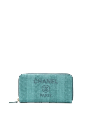 CHANEL Pre-Owned 2019 Tweed Deauville Continental Wallet long wallets - Blue