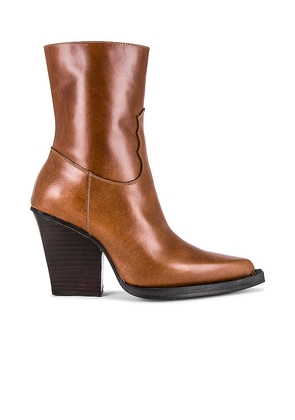 TORAL Amelia Boot in Brown. Size 36, 39, 40.