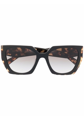 Prada Eyewear cat-eye frame sunglasses - Brown