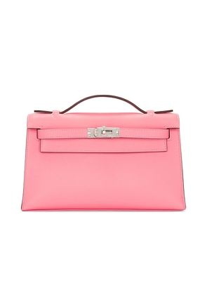 FWRD Renew Hermes B Stamp Swift Kelly Pochette Handbag in Pink.