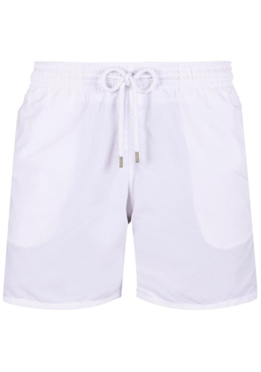 Vilebrequin logo-appliqué swim shorts - White