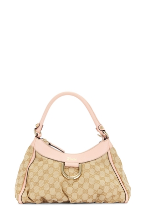 gucci Gucci GG Canvas Shoulder Bag in Beige - Beige. Size all.