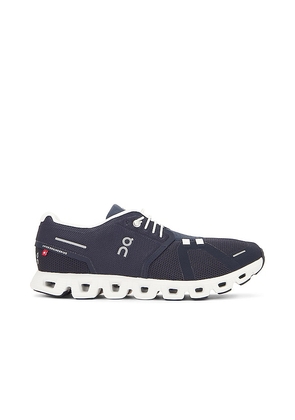 On Cloud 5 in Navy. Size 11, 8, 8.5, 9.