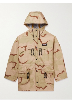 UNDERCOVER - Eastpak Logo-Appliquéd Camouflage-Print Nylon-Ripstop Hooded Parka - Men - Neutrals - 2