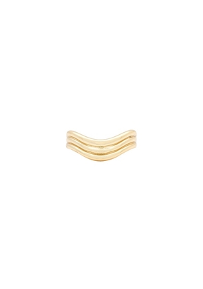 SHASHI Waves Ring in Metallic Gold. Size 8.
