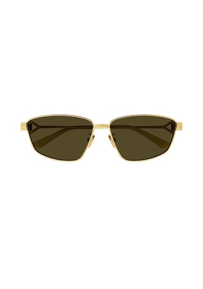 Bottega Veneta New Triangle Cat Eye Metal Sunglasses in Metallic Gold.