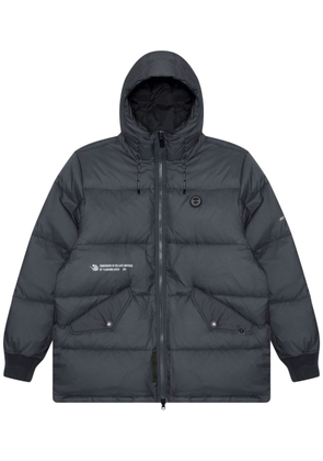 AAPE BY *A BATHING APE® logo-print quilted down jacket - Grey