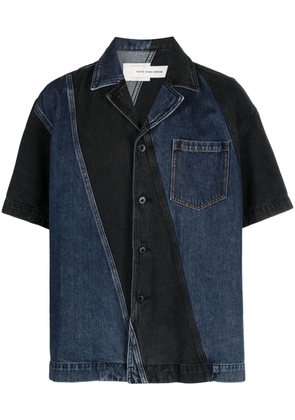 Feng Chen Wang diagonal-striped short-sleeved denim shirt - Blue