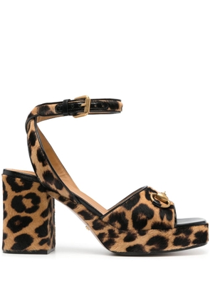Gucci Horsebit 90mm leopard-print sandals - Brown