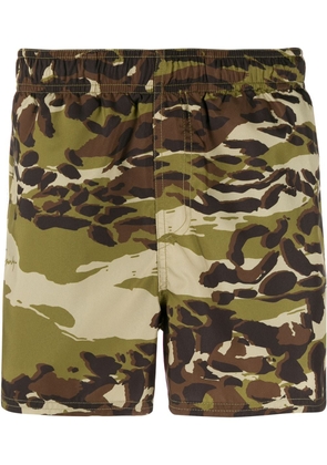 Givenchy camouflage-print swim shorts - Green