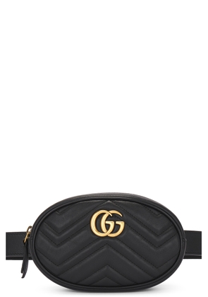 gucci Gucci Marmont Leather Waist Bag in Black - Black. Size all.