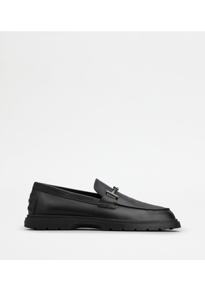 Tod's - Loafers in Leather, BLACK, 5.5C - Shoes