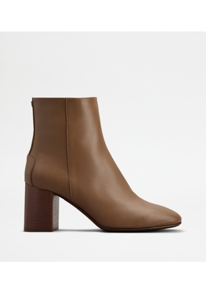 Tod's - Ankle Boots in Leather, BROWN, 35.5 - Shoes