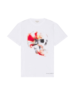 Alexander McQueen Obscured Skull Print T-shirt in White  Red  & Black - White. Size L (also in M, XL/1X).