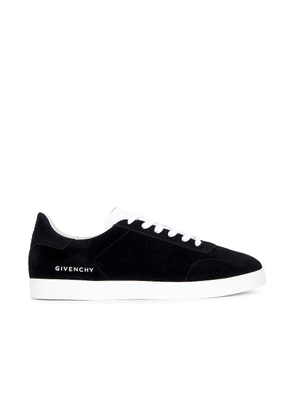 Givenchy Town Low Top Sneaker in Black - Black. Size 41 (also in 42, 43, 44, 45).