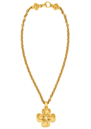 chanel Chanel Coco Mark Clover Necklace in Gold - Metallic Gold. Size all.