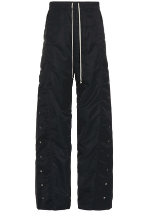 DRKSHDW by Rick Owens Babel Pusher Pant in Black - Black. Size L (also in M, S, XL/1X).