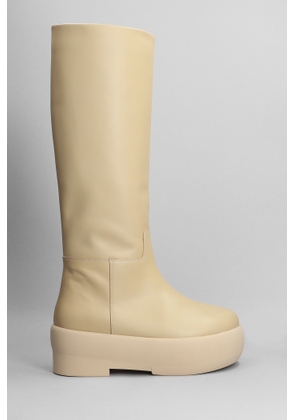 Gia Borghini Gia 16 Low Heels Boots In Beige Leather