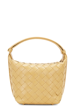 Bottega Veneta Micro Wallace Bag in Dark Praline & Gold - Tan. Size all.