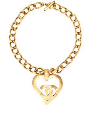 chanel Chanel Coco Mark Heart Chain Necklace in Gold - Metallic Gold. Size all.