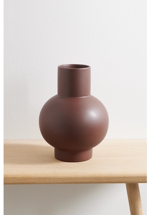 RAAWII - Strøm Large Earthenware Vase - Brown - One size