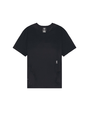 On x Post Archive Faction (PAF) Running T-shirt in Black. Size M, S, XL.