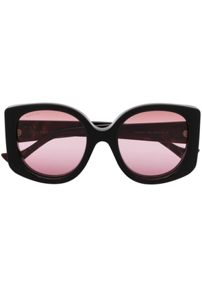 Gucci Eyewear oversized logo-arm sunglasses - Brown