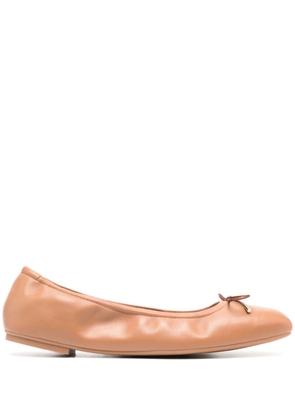 Stuart Weitzman Bardot ballerina shoes - Brown