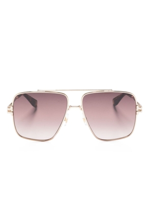 Marc Jacobs Eyewear logo-engraved navigator-frame sunglasses - Brown