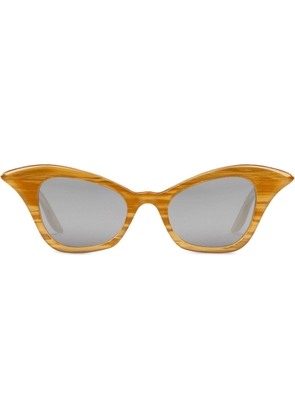 Gucci Eyewear cat-eye frame sunglasses - Yellow