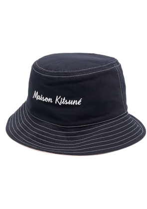 Maison Kitsuné logo-embroidered bucket hat - Blue