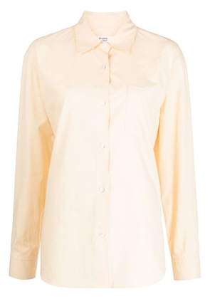 STUDIO TOMBOY long-sleeve cotton shirt - Neutrals