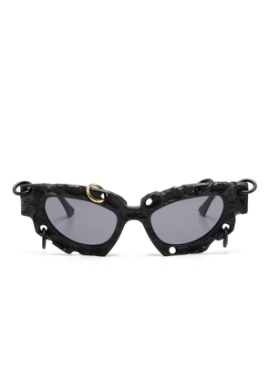 Kuboraum F5 cat-eye sunglasses - Black
