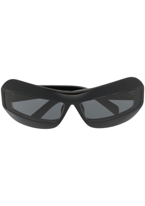 Prada Eyewear logo-detail cat-eye sunglasses - Black