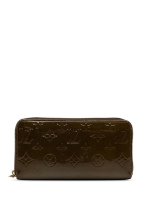 Louis Vuitton Pre-Owned 2009 Monogram Vernis Zippy Wallet long wallets - Brown