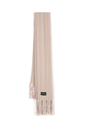 Karl Lagerfeld logo-appliqué cable-knit scarf - Neutrals