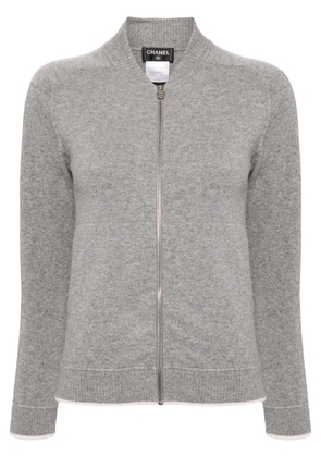 CHANEL Pre-Owned 2000s zip-up cashmere jumper - Grey