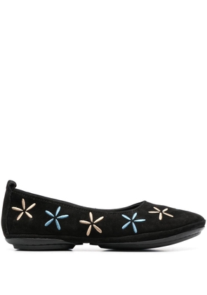 Camper Nina floral-embroidered ballerina shoes - Black
