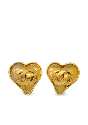 CHANEL Pre-Owned 1995 CC heart clip-on earrings - Gold