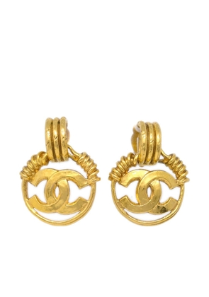CHANEL Pre-Owned 1994 CC dangle earrings - Gold