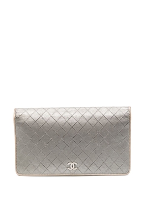 CHANEL Pre-Owned 1999-2001 diamond-quilted wallet - Silver