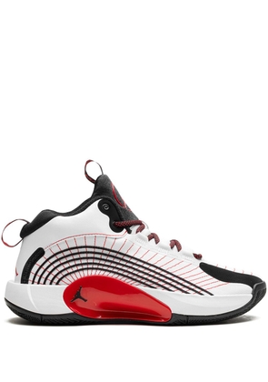 Jordan Jordan Jumpman 2021 'White/University Red' sneakers