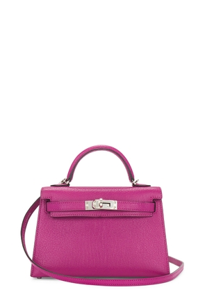 hermes Hermes D Stamp Kelly Handbag in Rose Purple - Purple. Size all.