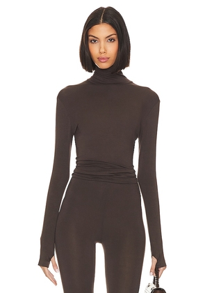 Norma Kamali Slim Fit Long Sleeve Turtle Top in Chocolate. Size M, S, XL, XS, XXS.