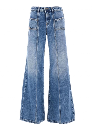 Diesel D-Akii Indaco Bootcut Jeans