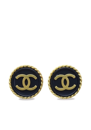 CHANEL Pre-Owned 1994 CC button clip-on earrings - Gold